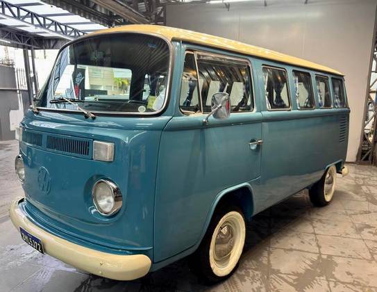 VOLKSWAGEN KOMBI 1.6 STD 8V GASOLINA 3P MANUAL